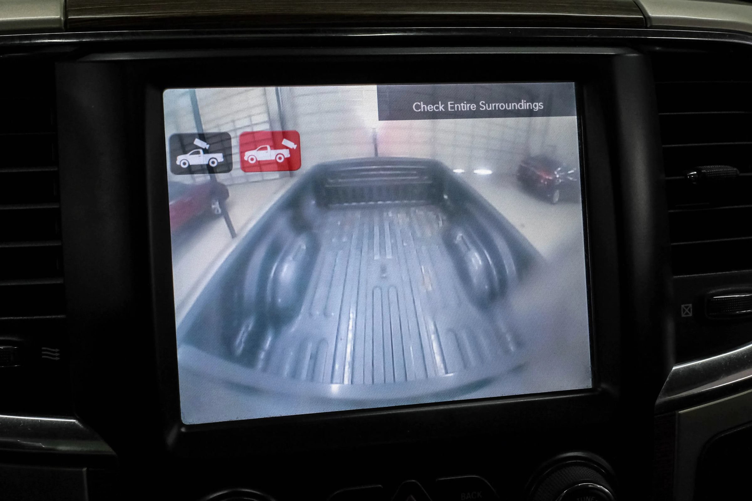 Used 2015 RAM 3500 Laramie w/ Cold Weather Group AWD/4WD image 22