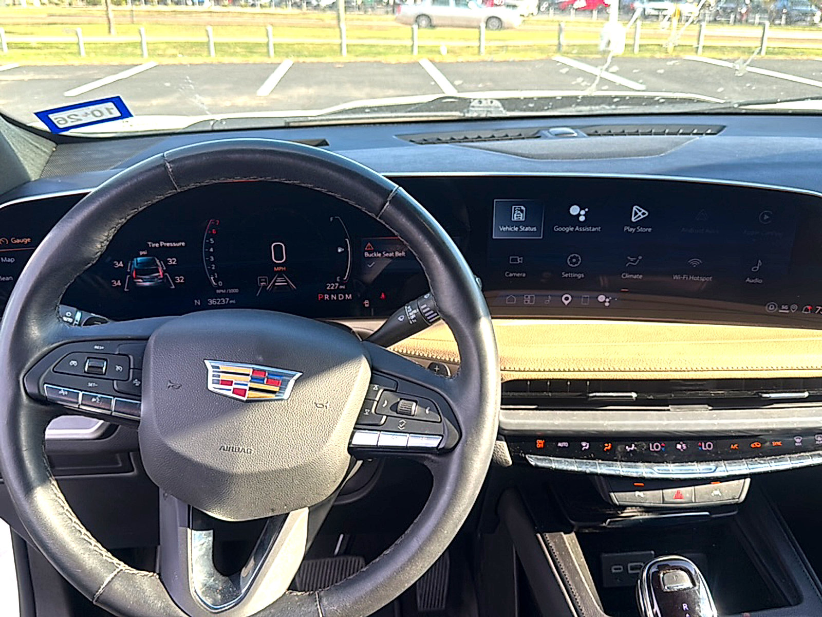Used 2025 Cadillac XT4 Premium Luxury FWD image 6