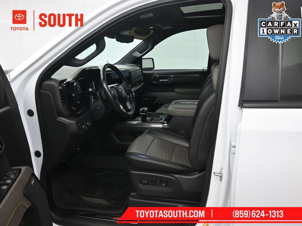 Used 2022 Chevrolet Silverado 1500 ZR2 w/ Technology Package image 9