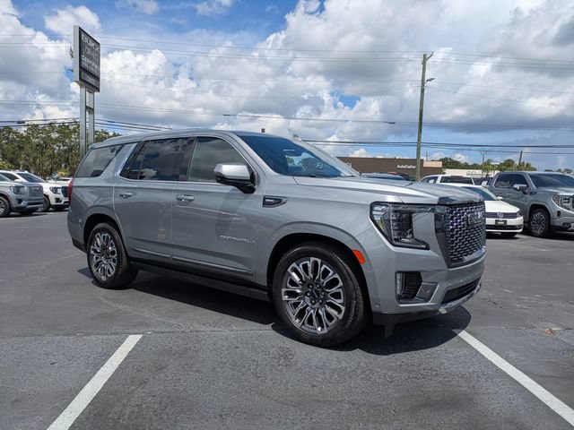 Used 2024 GMC Yukon Denali Ultimate AWD/4WD image 3