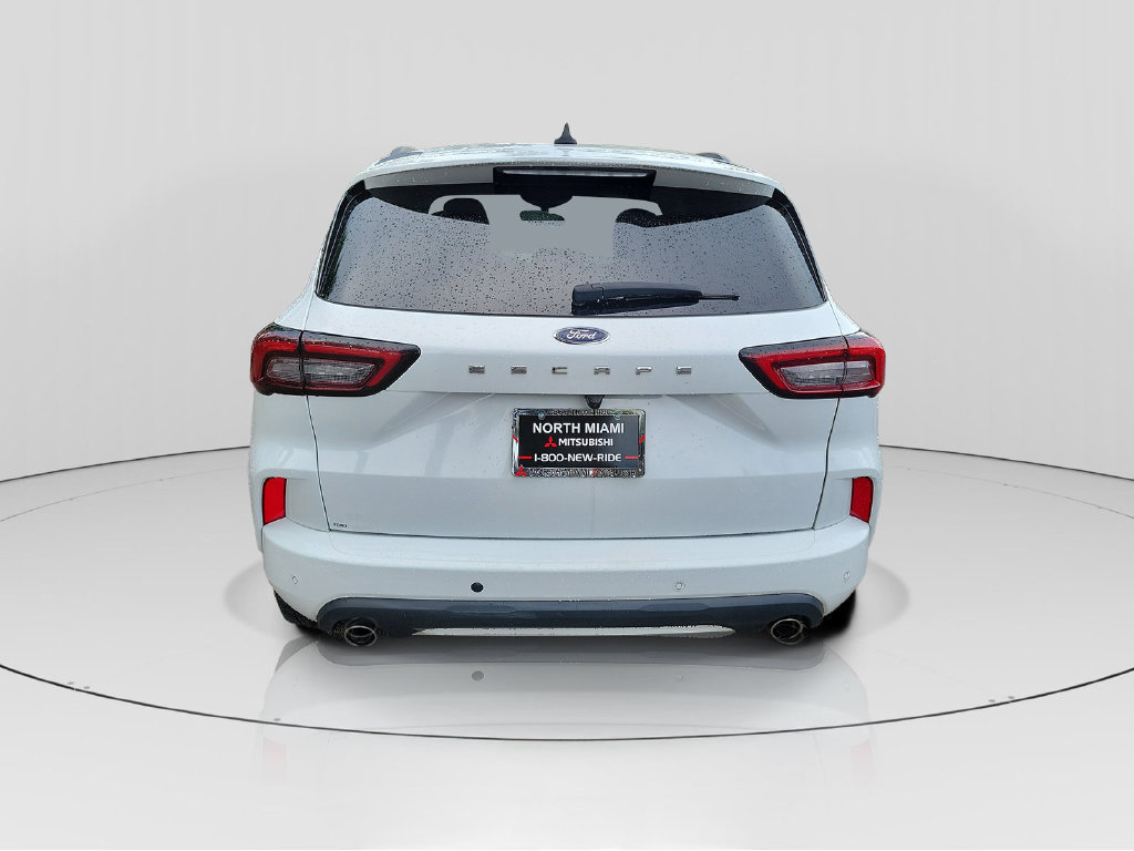 Used 2023 Ford Escape ST-Line w/ Tech Pack #1 FWD image 7