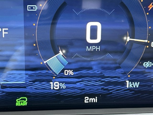 New 2027 Chevrolet Bolt RS w/ Technology Package FWD image 12