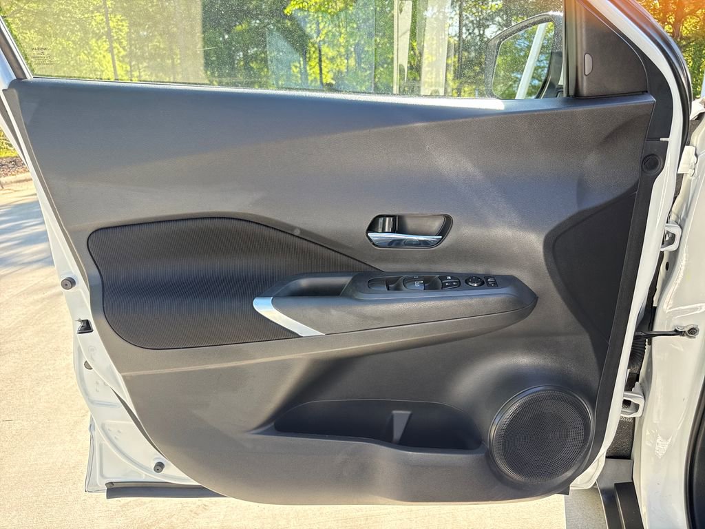 Used 2022 Nissan Kicks SV image 14