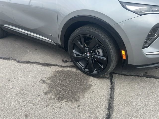 Used 2025 Buick Envision Sport Touring image 5