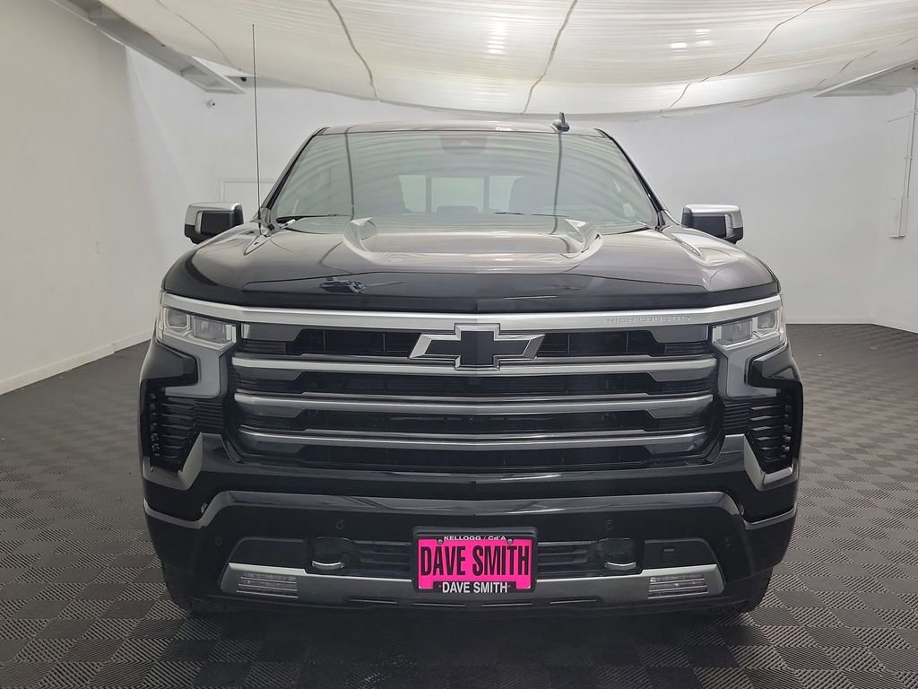 Used 2024 Chevrolet Silverado 1500 High Country w/ Technology Package image 5