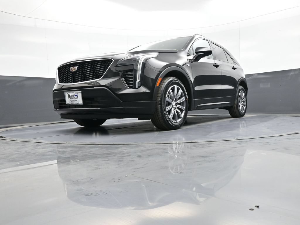 Used 2023 Cadillac XT4 Sport w/ Technology Package AWD/4WD image 27