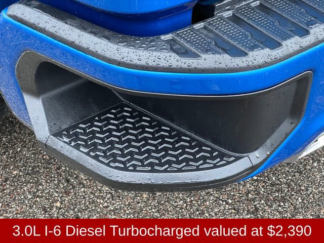 Used 2023 Chevrolet Silverado 1500 RST w/ Z71 Off-Road Package AWD/4WD image 13