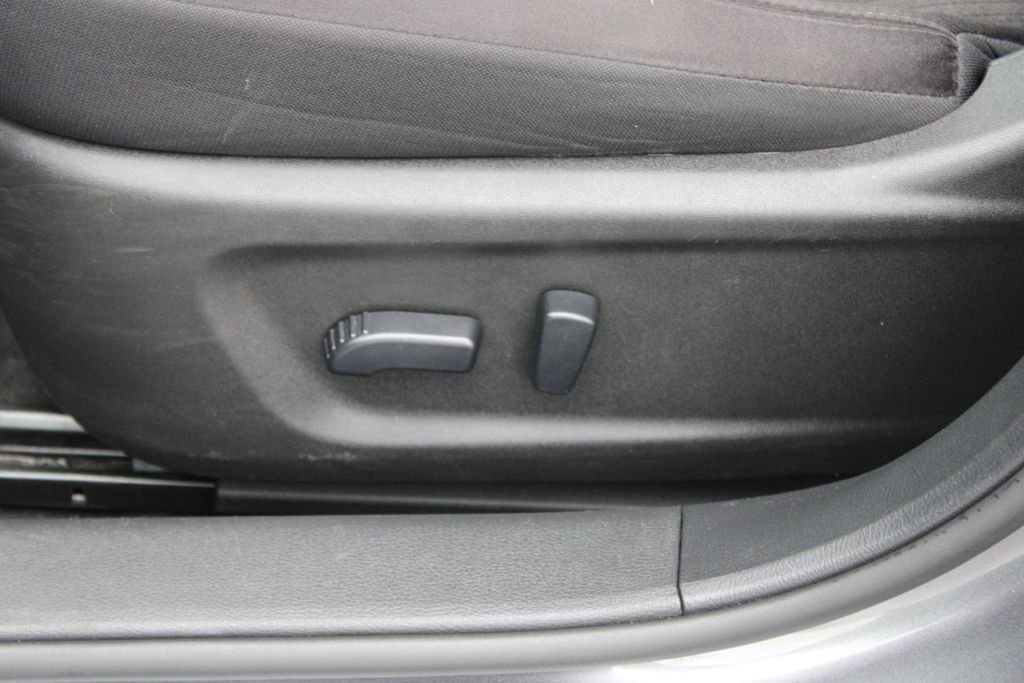 Used 2024 Nissan Altima 2.5 SV image 18