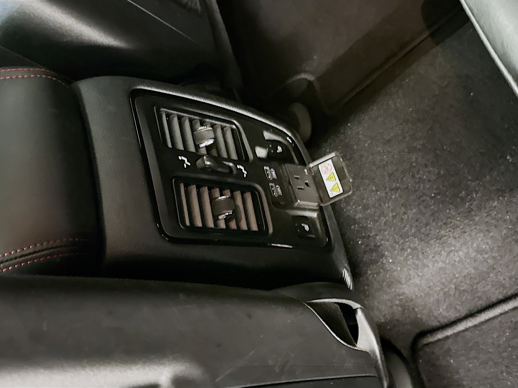 Used 2025 Dodge Durango GT image 28