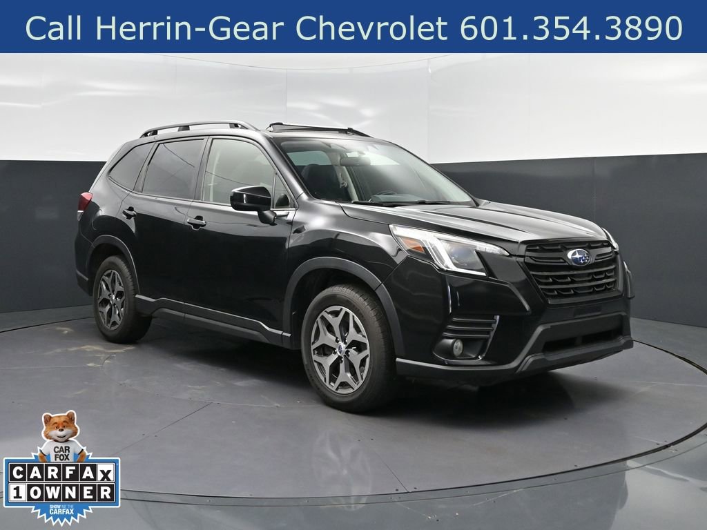 Used 2023 Subaru Forester Premium image 9