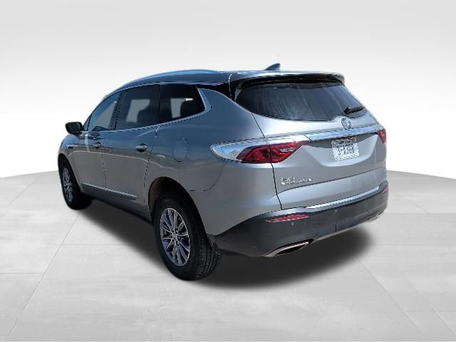 Used 2023 Buick Enclave Premium image 5