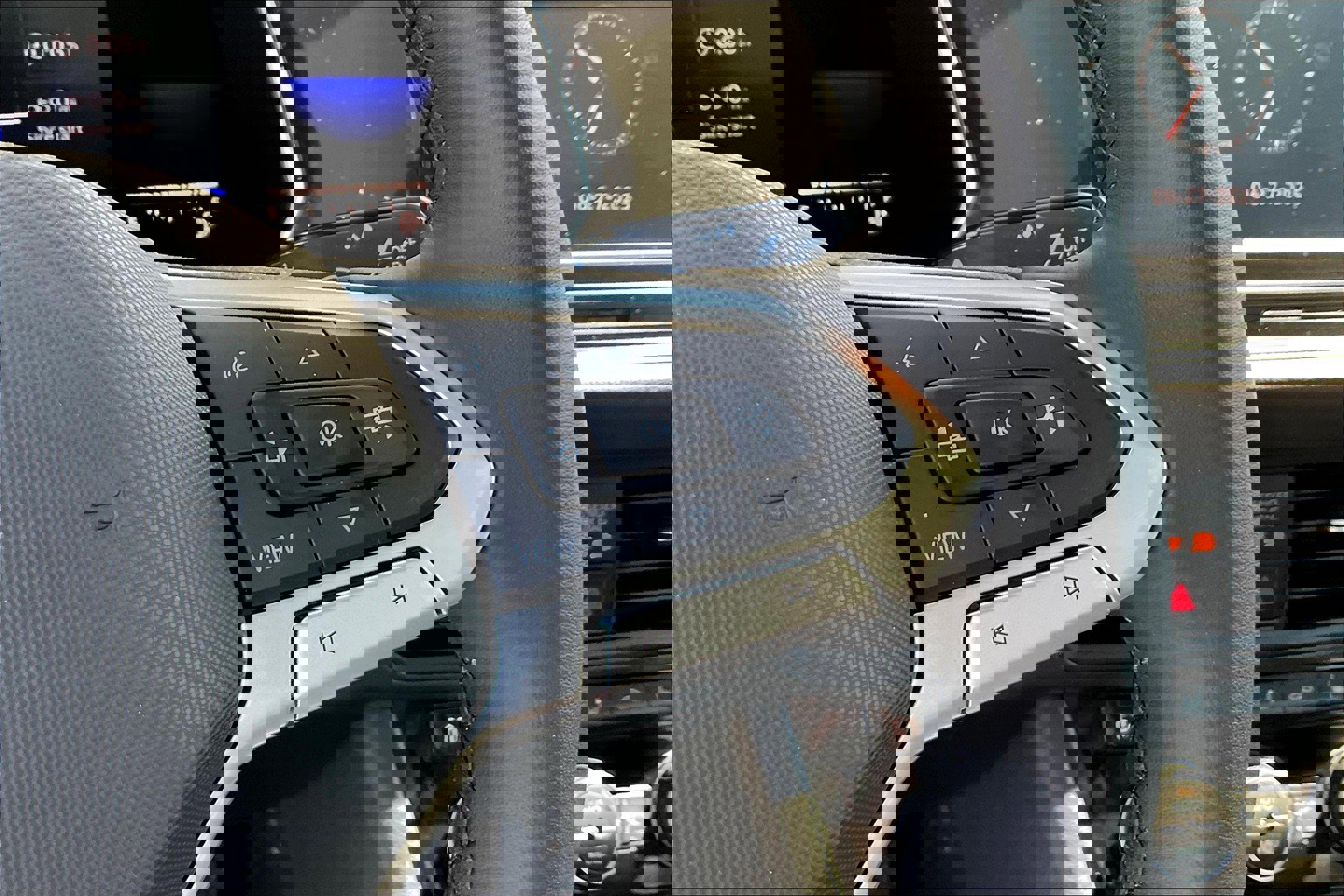 Used 2022 Volkswagen Jetta SE w/ Panoramic Sunroof Package image 19