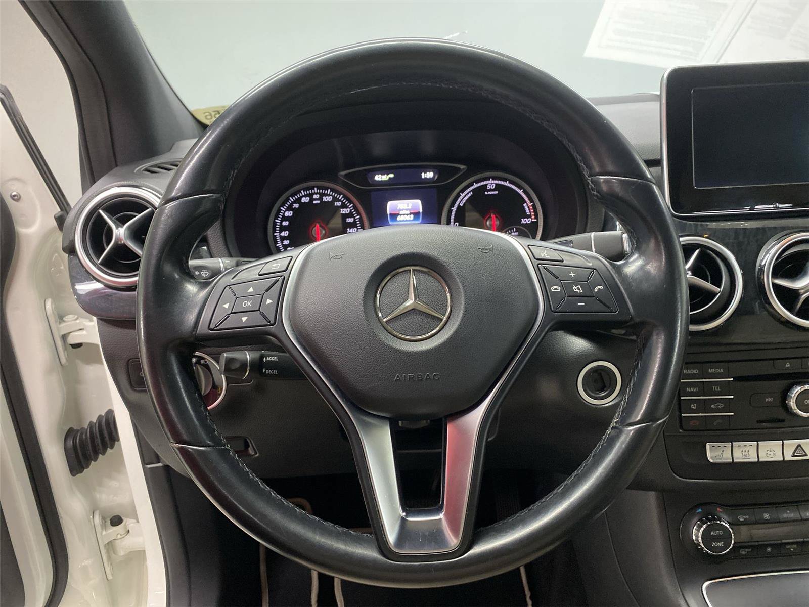 Used 2017 Mercedes-Benz B 250e image 15