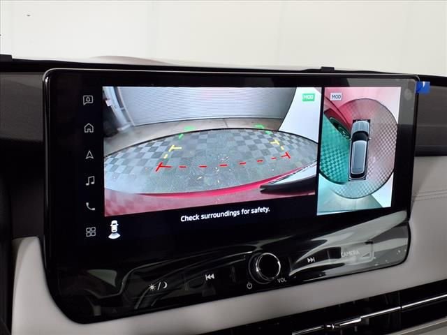 Used 2025 Mitsubishi Outlander SE image 17