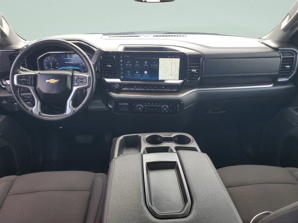 Used 2025 Chevrolet Silverado 2500 LT w/ Convenience Package image 14