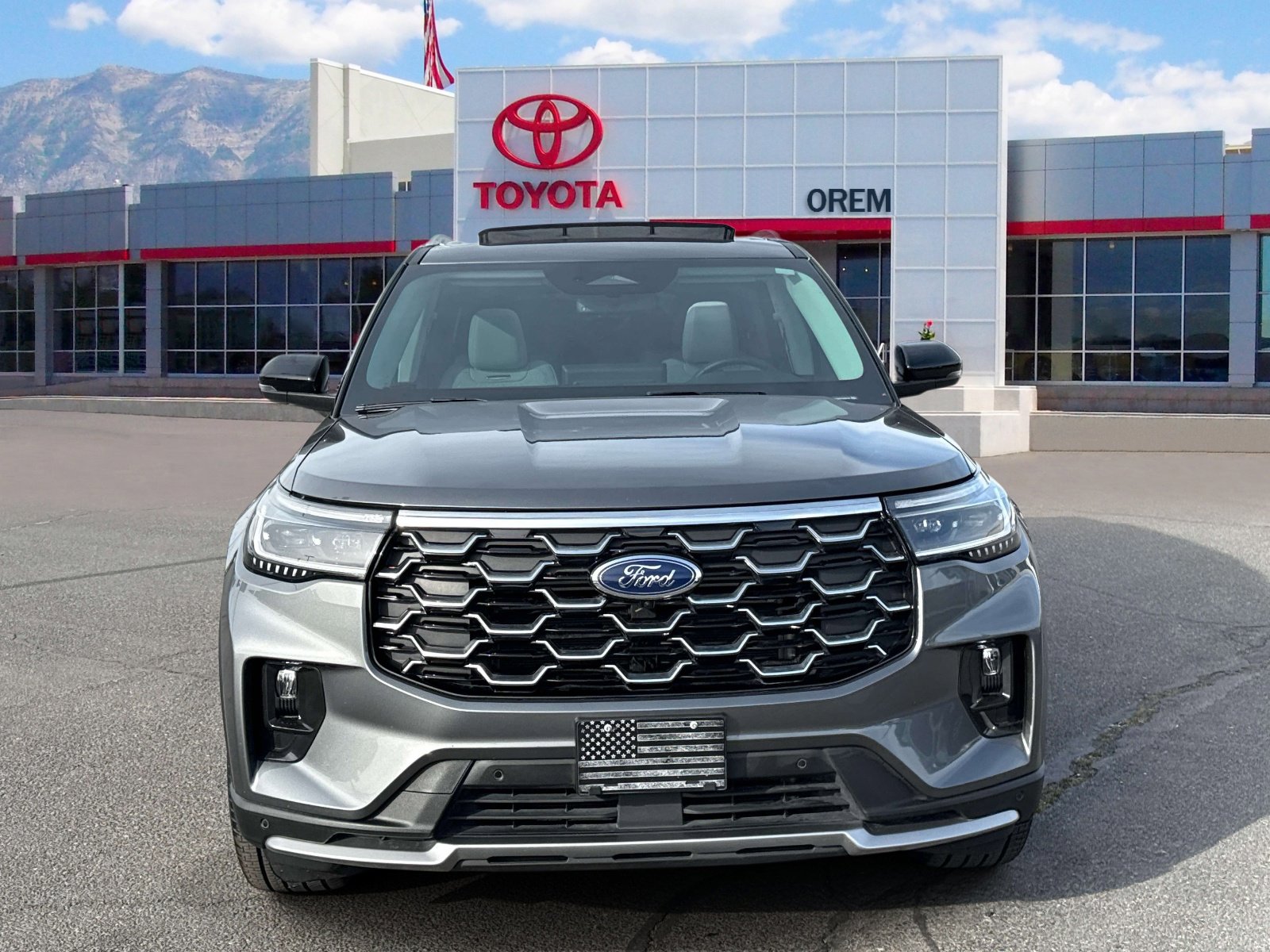 Used 2025 Ford Explorer Platinum w/ Ultimate Package AWD/4WD video 2