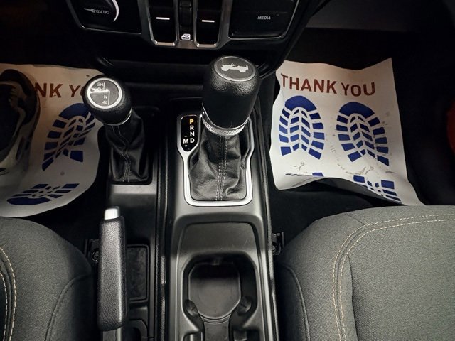 Used 2025 Jeep Wrangler Sport S image 17