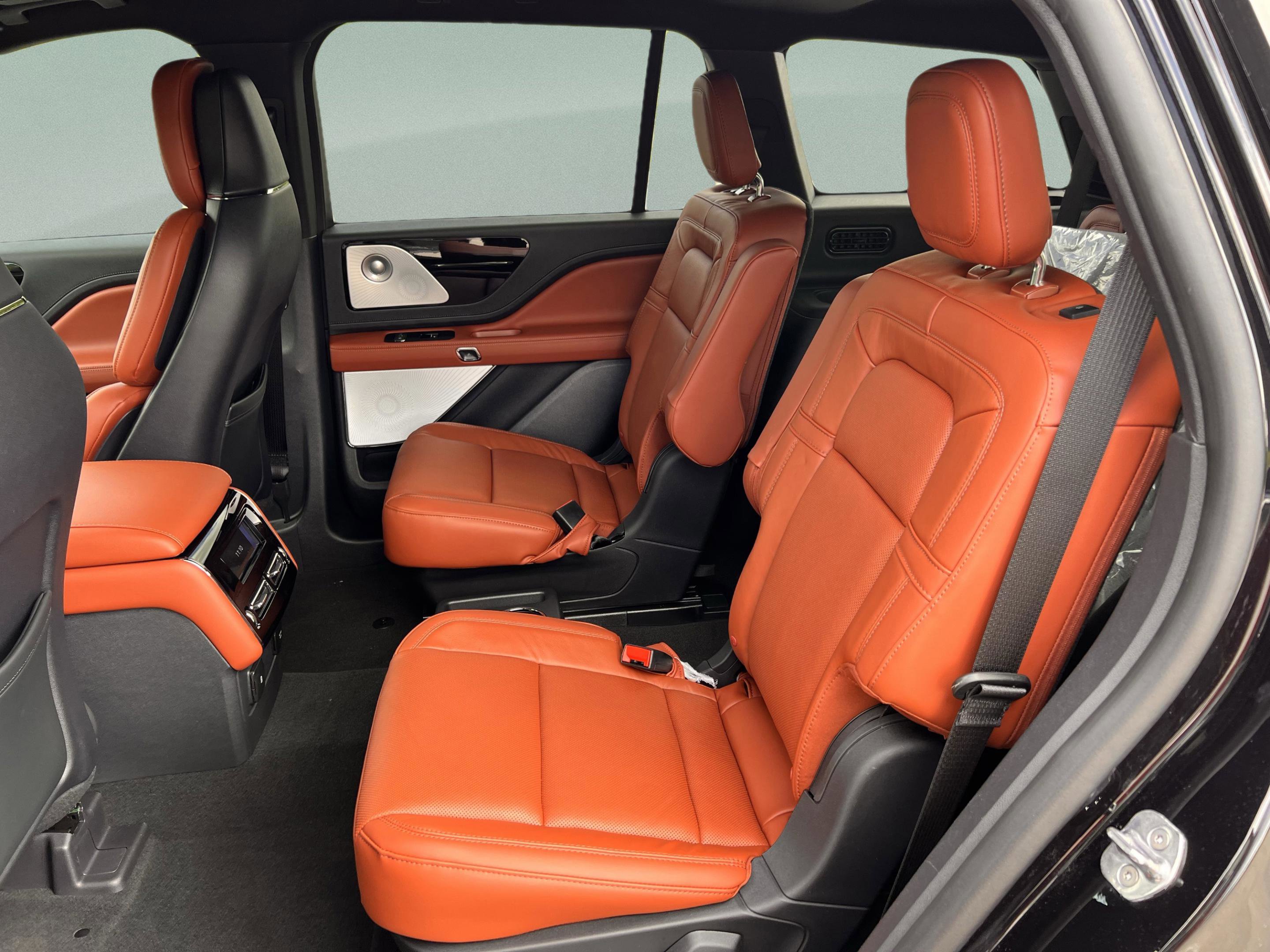 Used 2026 Lincoln Aviator Reserve image 25