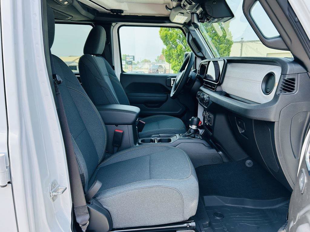 New 2025 Jeep Gladiator Sport image 31