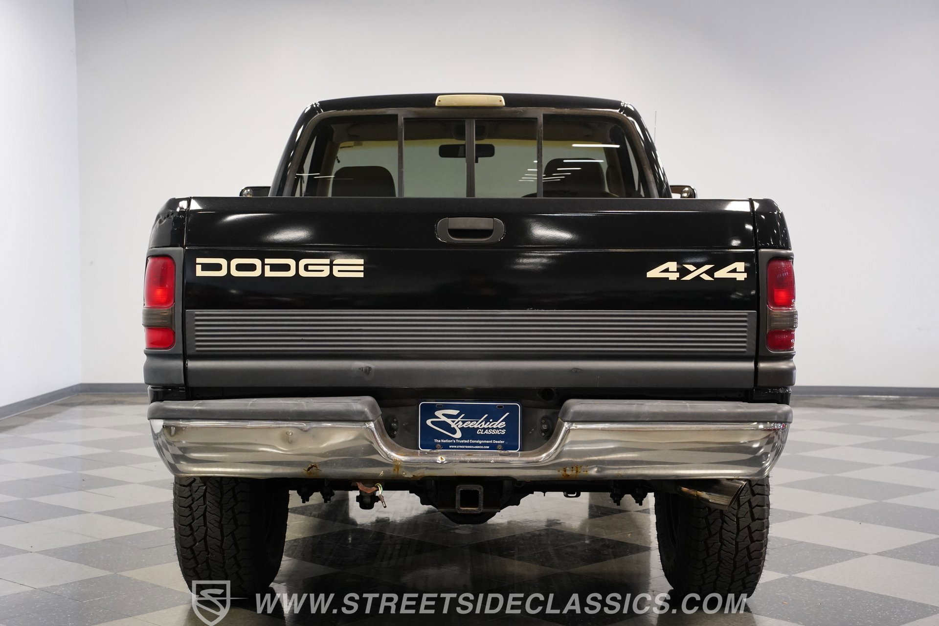 Used 1997 Dodge Ram 1500 Truck 4x4 Regular Cab image 10