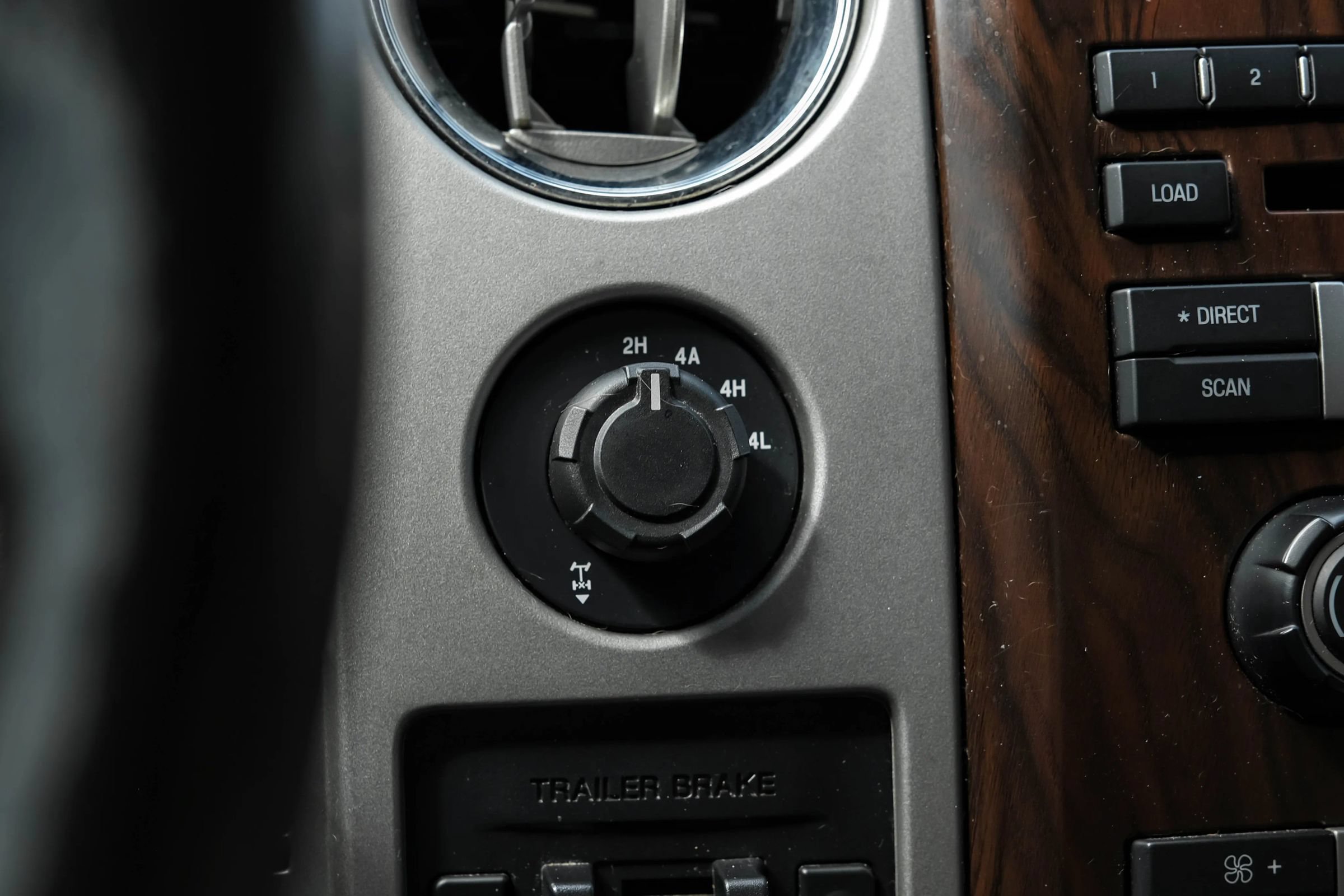 Used 2012 Ford F150 Lariat w/ Lariat Chrome Pkg AWD/4WD image 20