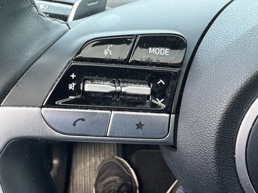 Used 2023 Hyundai Santa Cruz Limited image 17