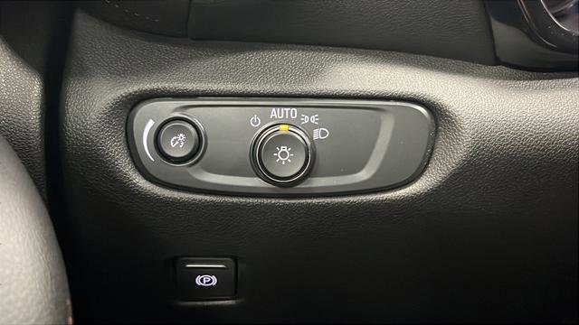 Used 2024 Chevrolet Blazer RS w/ Enhanced Convenience Package image 39