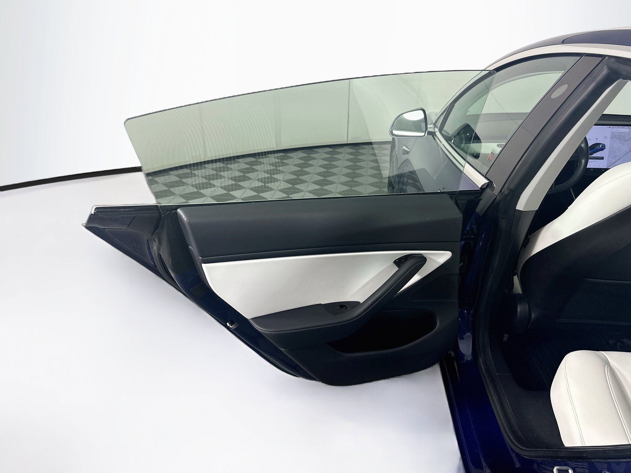 Used 2020 Tesla Model 3 Standard Range Plus RWD image 26