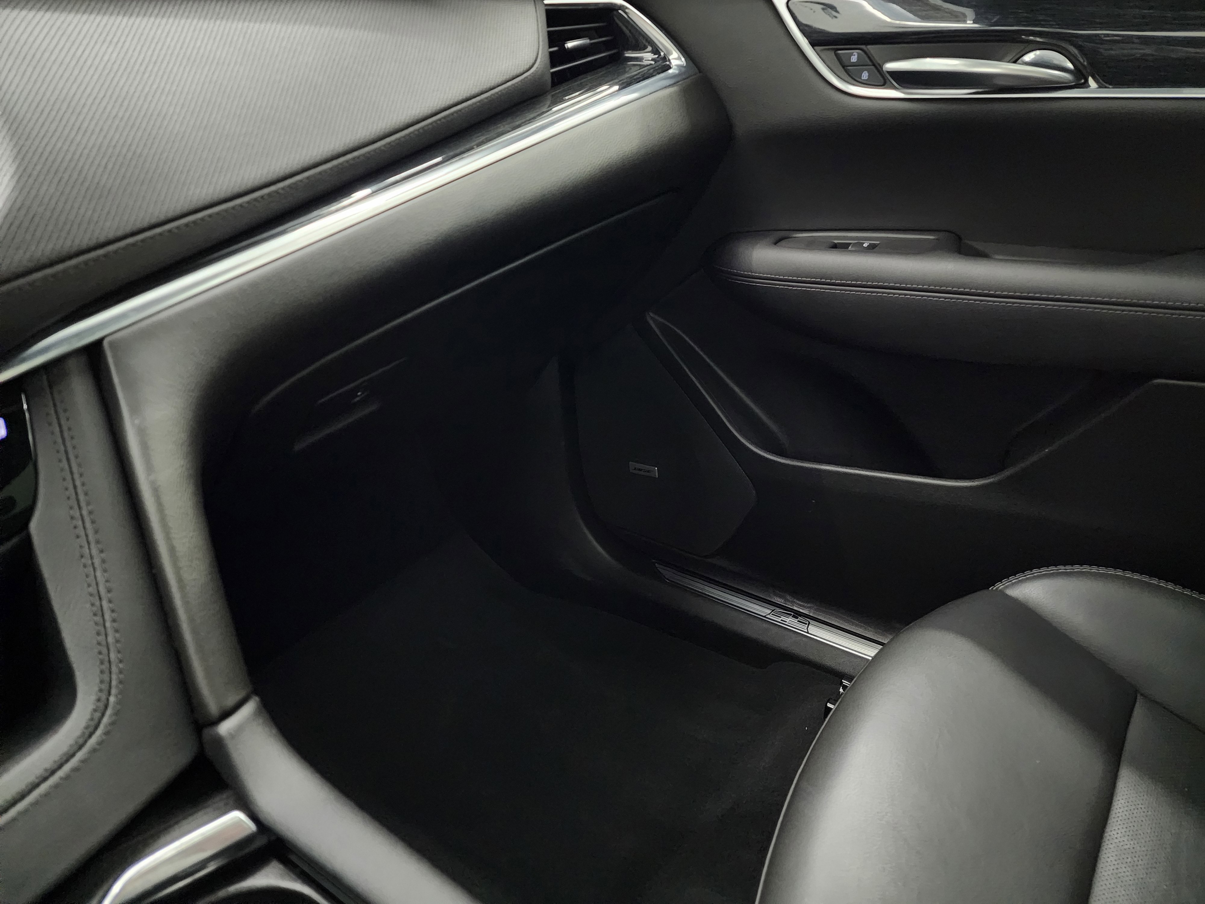 Used 2020 Cadillac XT5 Premium Luxury image 14