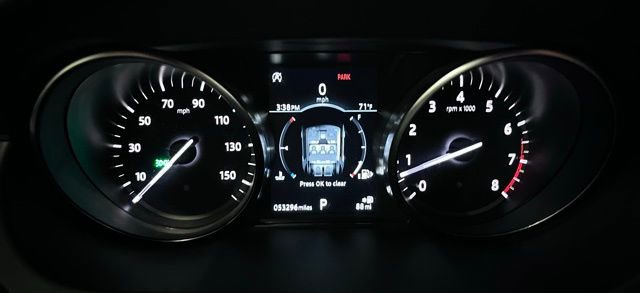 Used 2019 Land Rover Discovery Sport SE AWD/4WD image 19