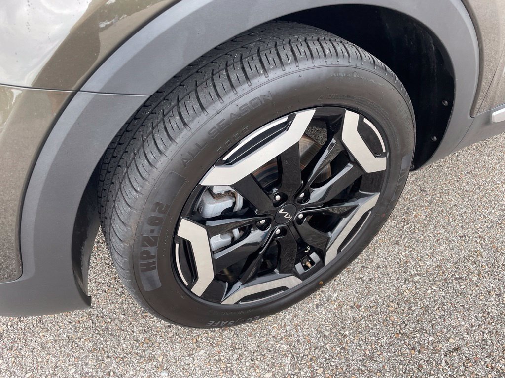 Used 2025 Kia Telluride S AWD/4WD image 13