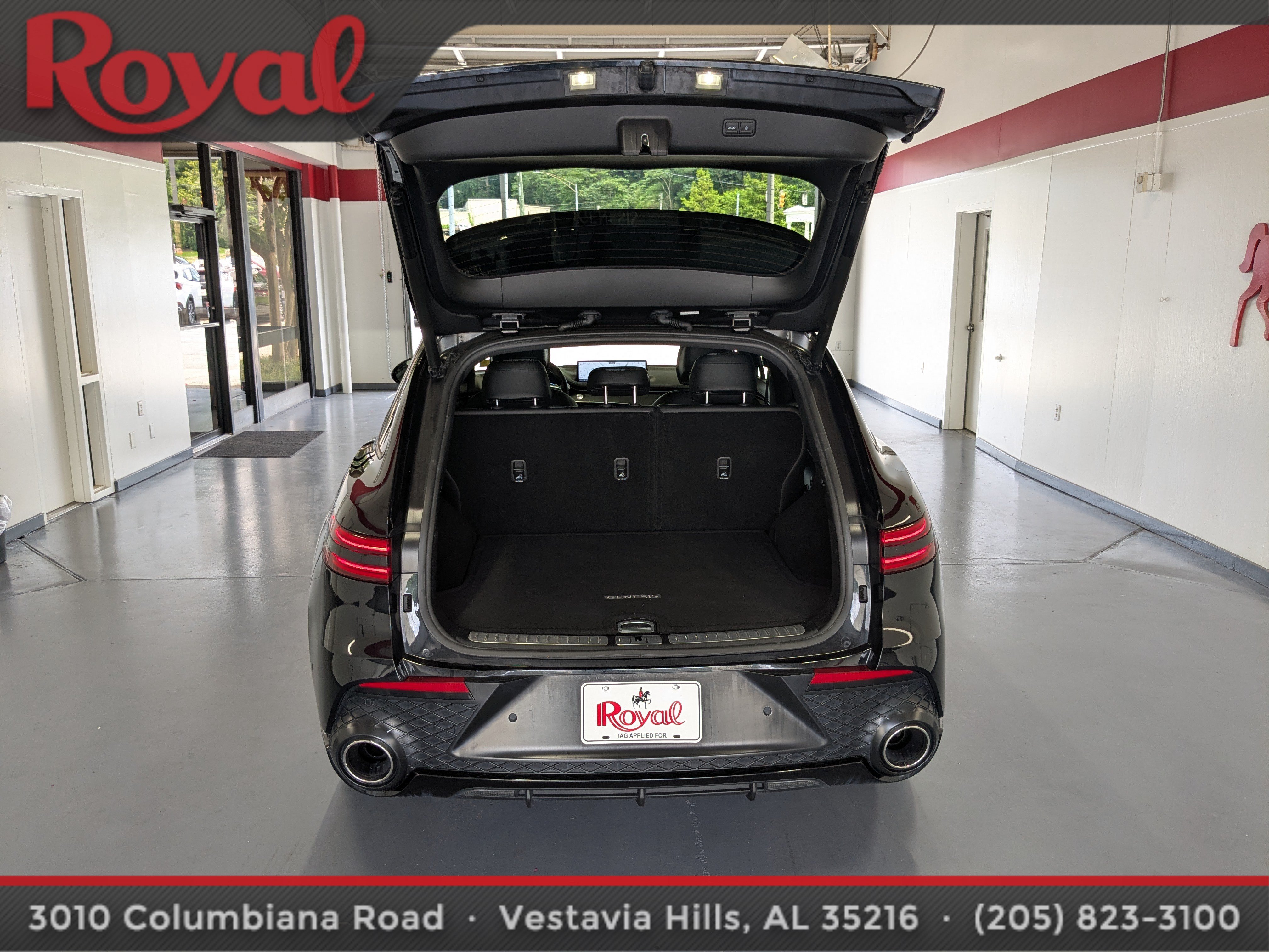 Used 2023 Genesis GV70 2.5T w/ Sport Prestige Package AWD/4WD image 12