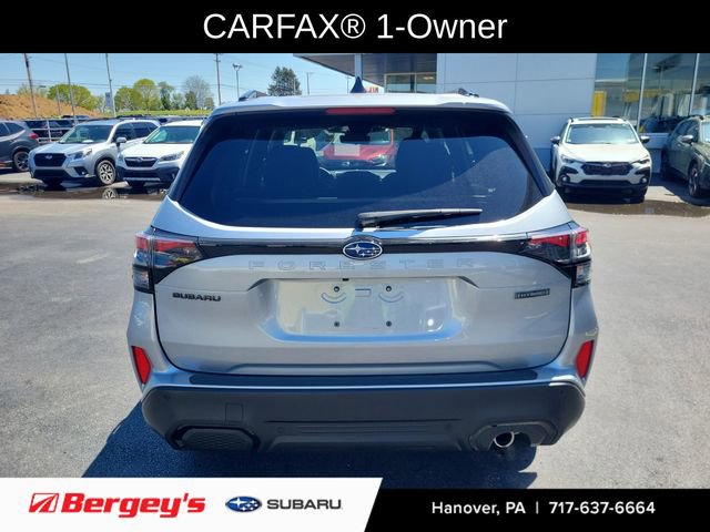 Used 2025 Subaru Forester Touring w/ Touring Package AWD/4WD image 3
