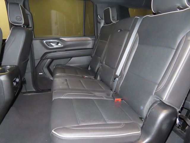 Used 2024 Chevrolet Suburban Premier image 23