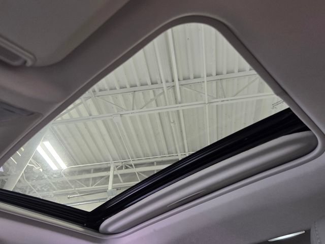 Used 2021 Toyota RAV4 XLE Premium FWD image 19