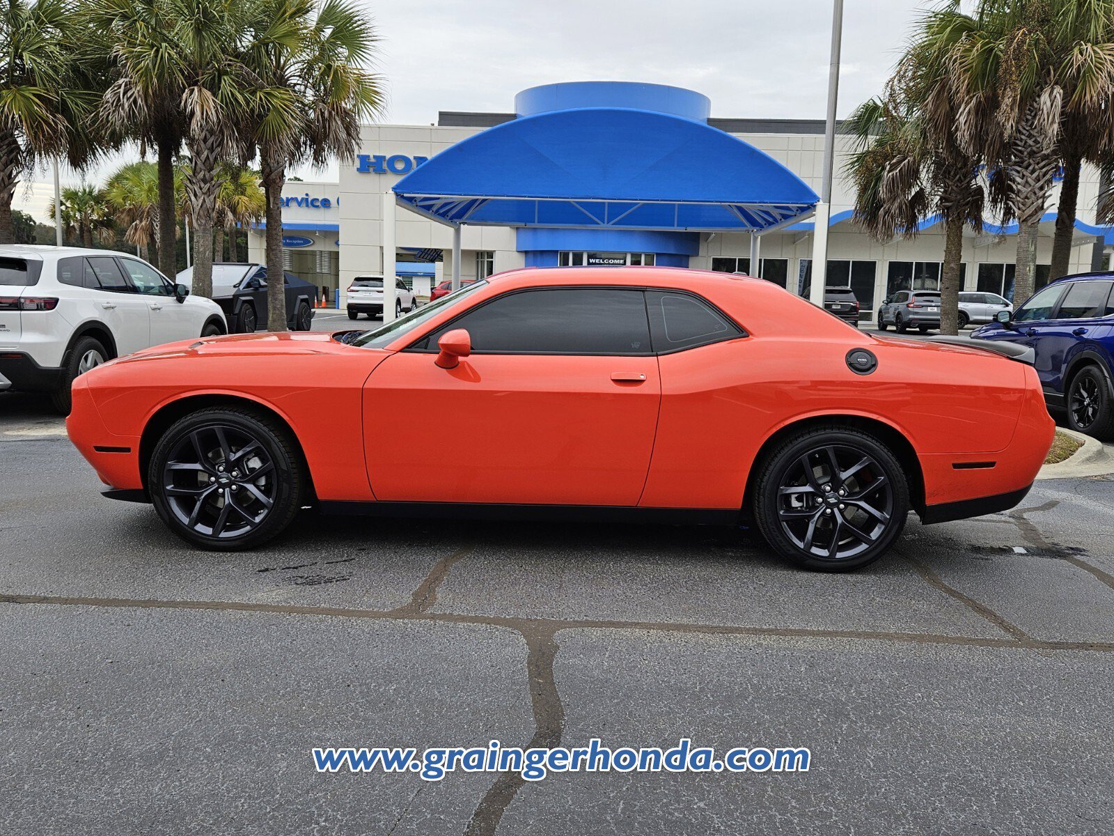 Used 2023 Dodge Challenger SXT w/ Blacktop Package image 2