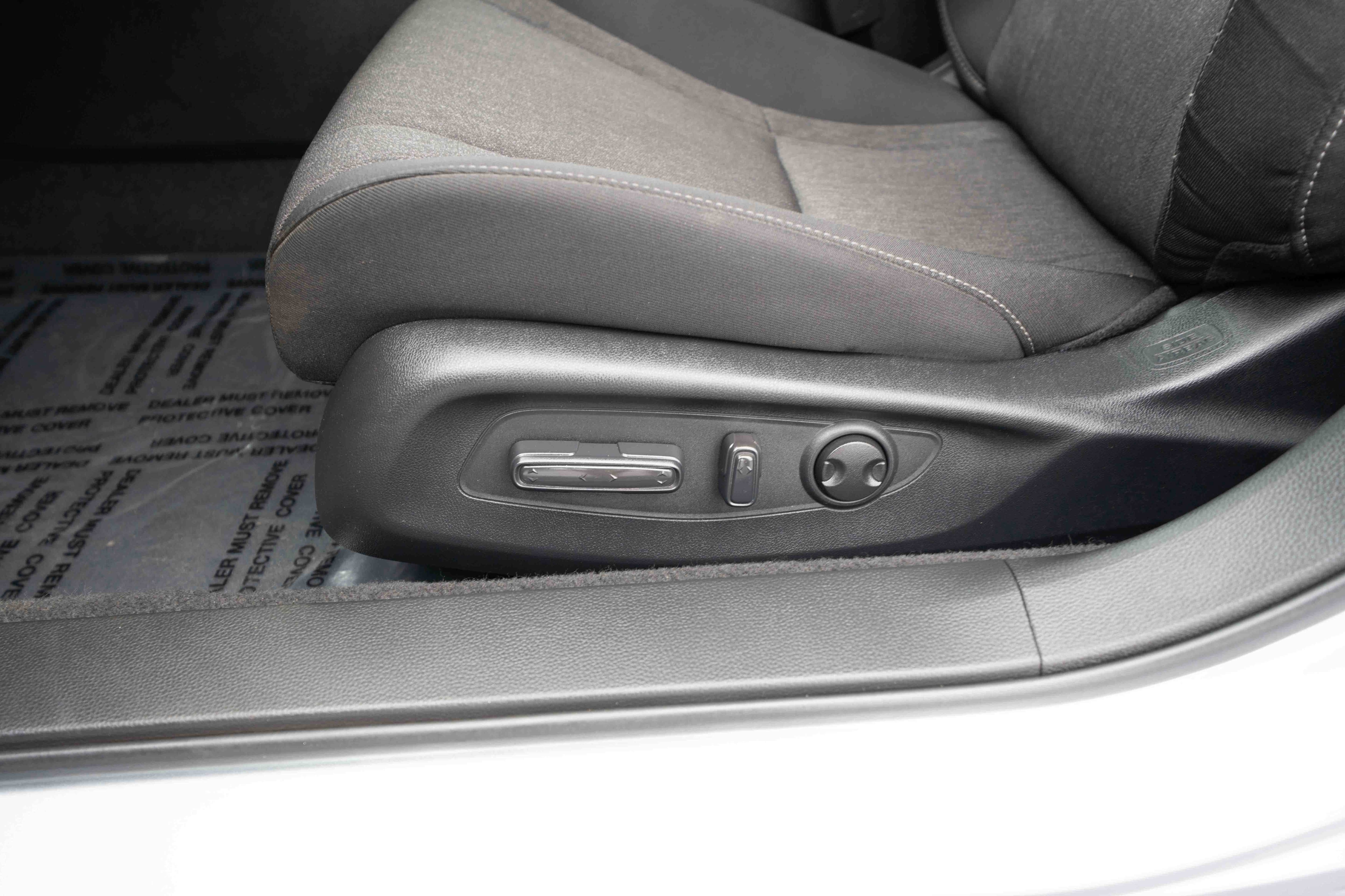 Certified 2025 Honda Accord SE image 12