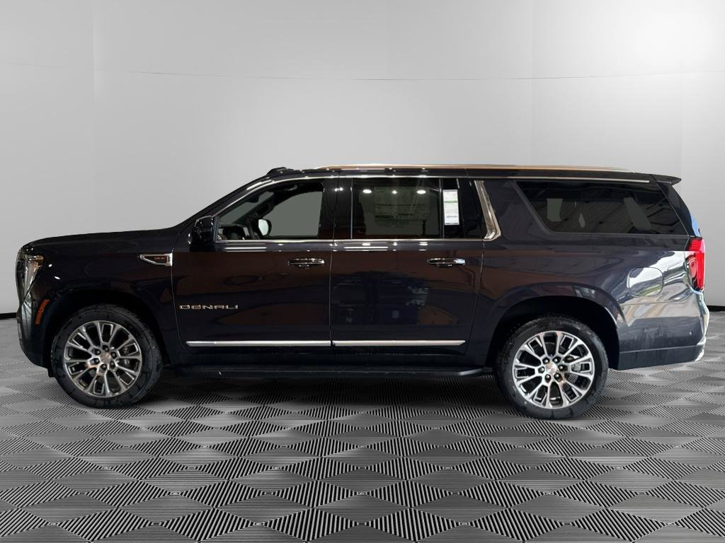 New 2026 GMC Yukon XL Denali w/ LPO, Floor Liner Package AWD/4WD image 2