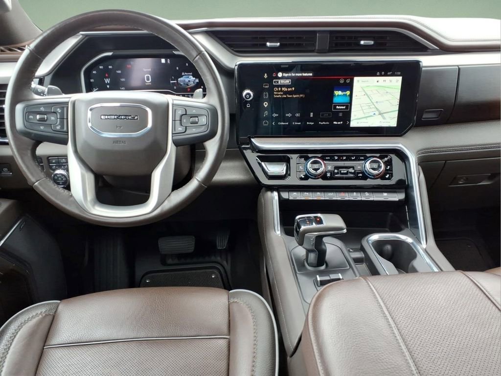 Used 2023 GMC Sierra 1500 Denali AWD/4WD image 9