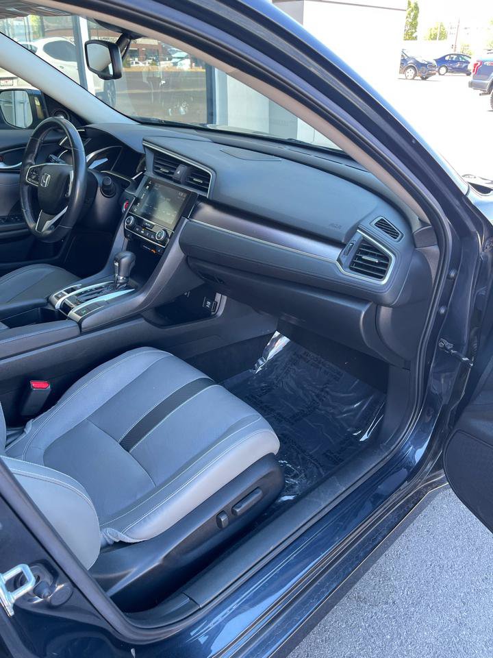 Used 2018 Honda Civic Touring image 20