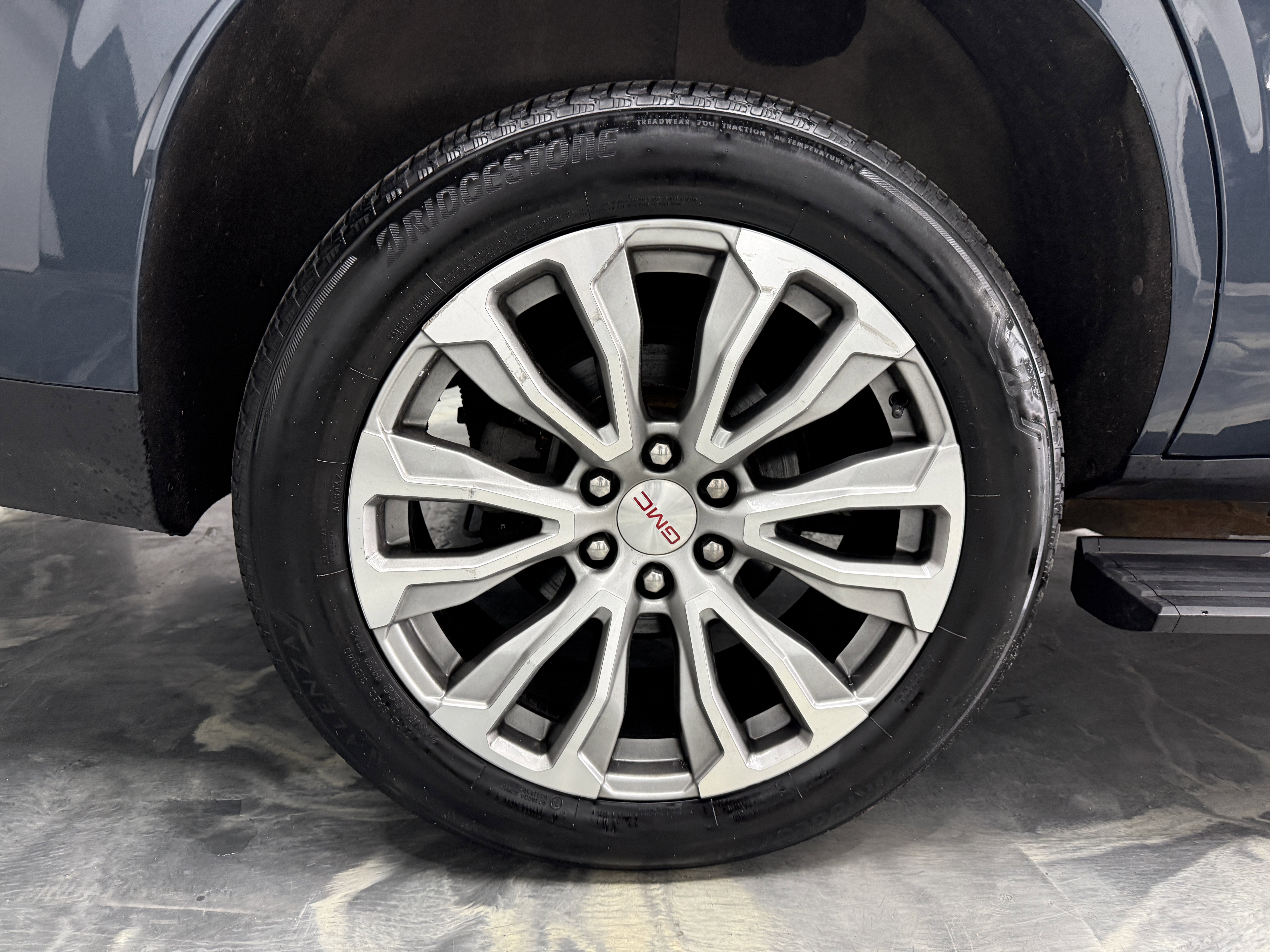 Used 2021 GMC Yukon Denali w/ Denali Ultimate Package image 32