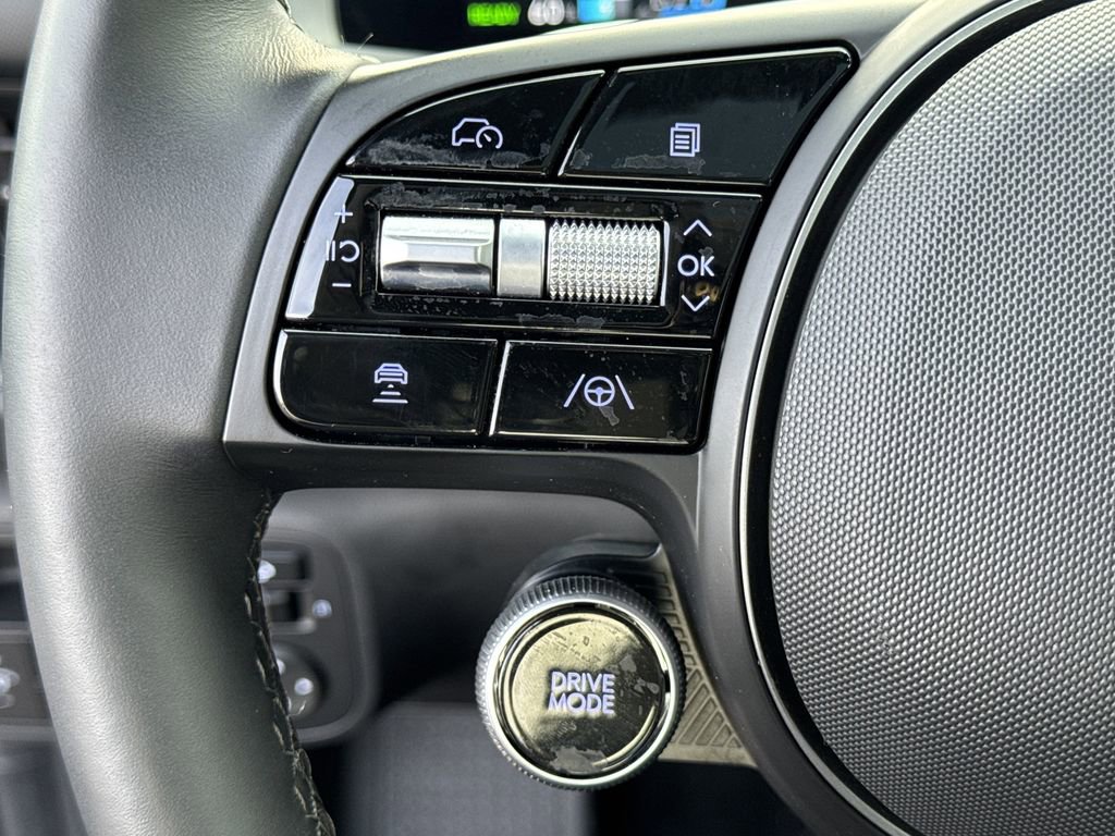 Used 2024 Hyundai Ioniq 6 Limited image 24