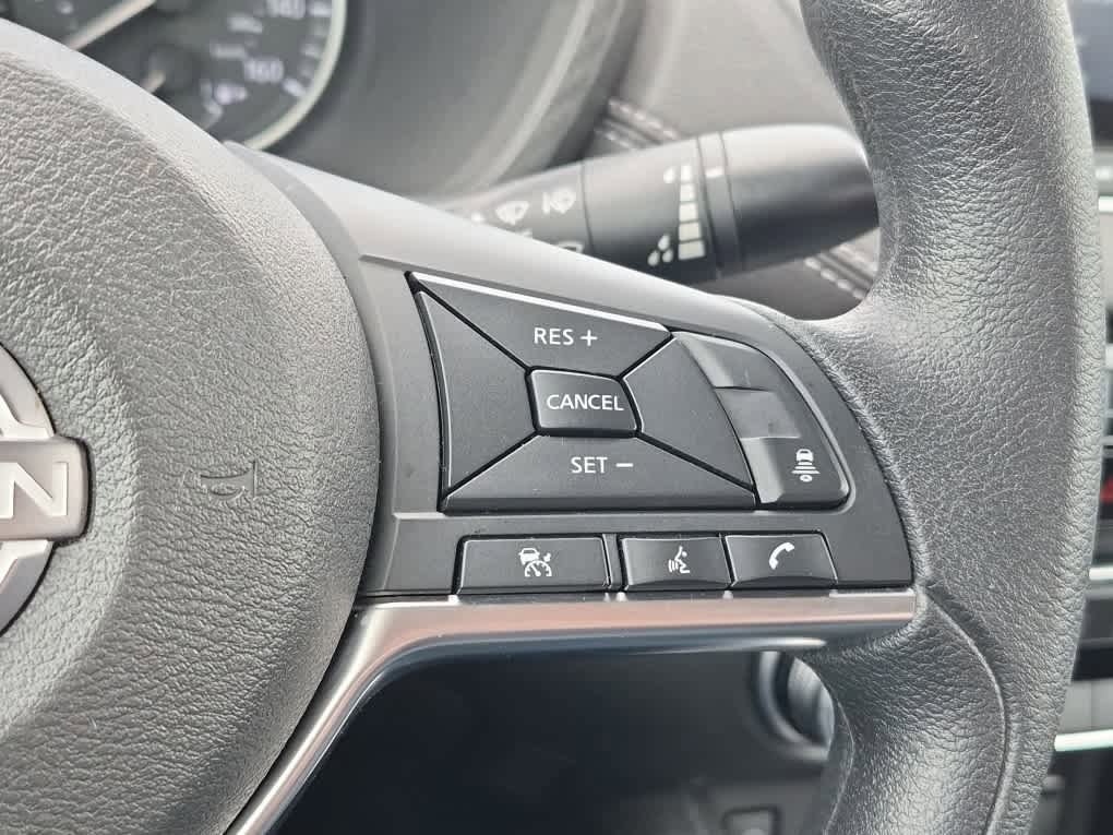 Used 2024 Nissan Sentra SV FWD image 18