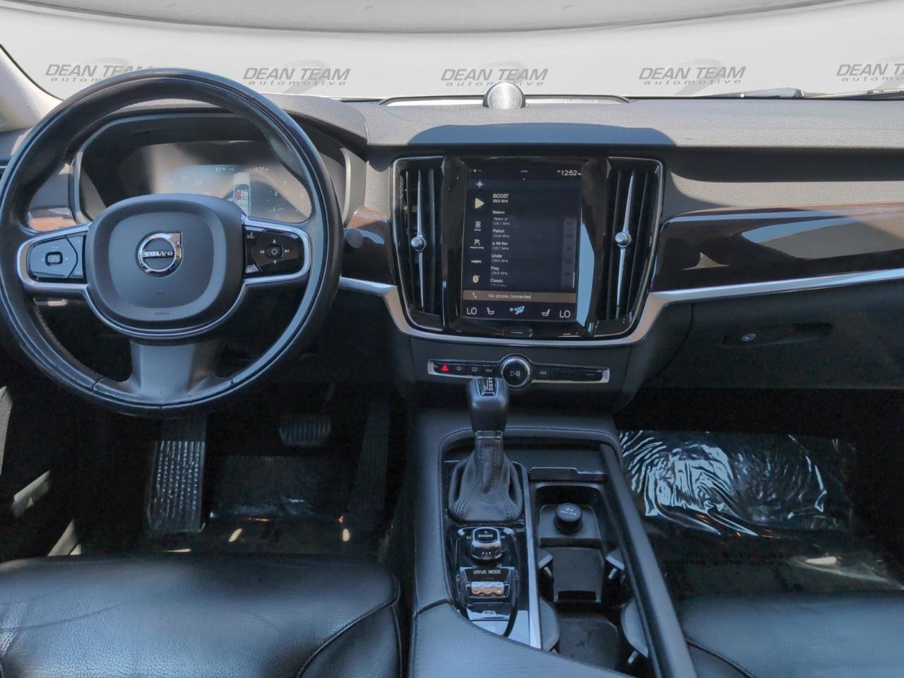 Used 2017 Volvo S90 T6 Momentum w/ Climate Package AWD/4WD image 18