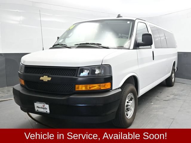 Used 2024 Chevrolet Express 3500 LS RWD image 7
