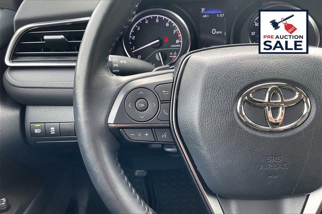 Used 2023 Toyota Camry SE image 18