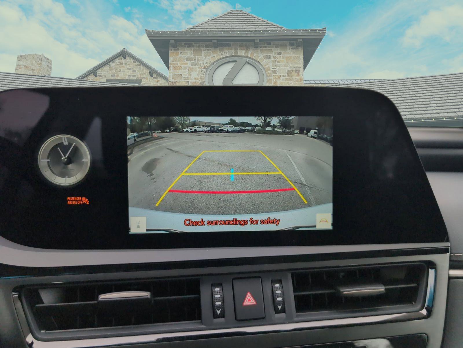 Certified 2025 Lexus ES 300h image 22