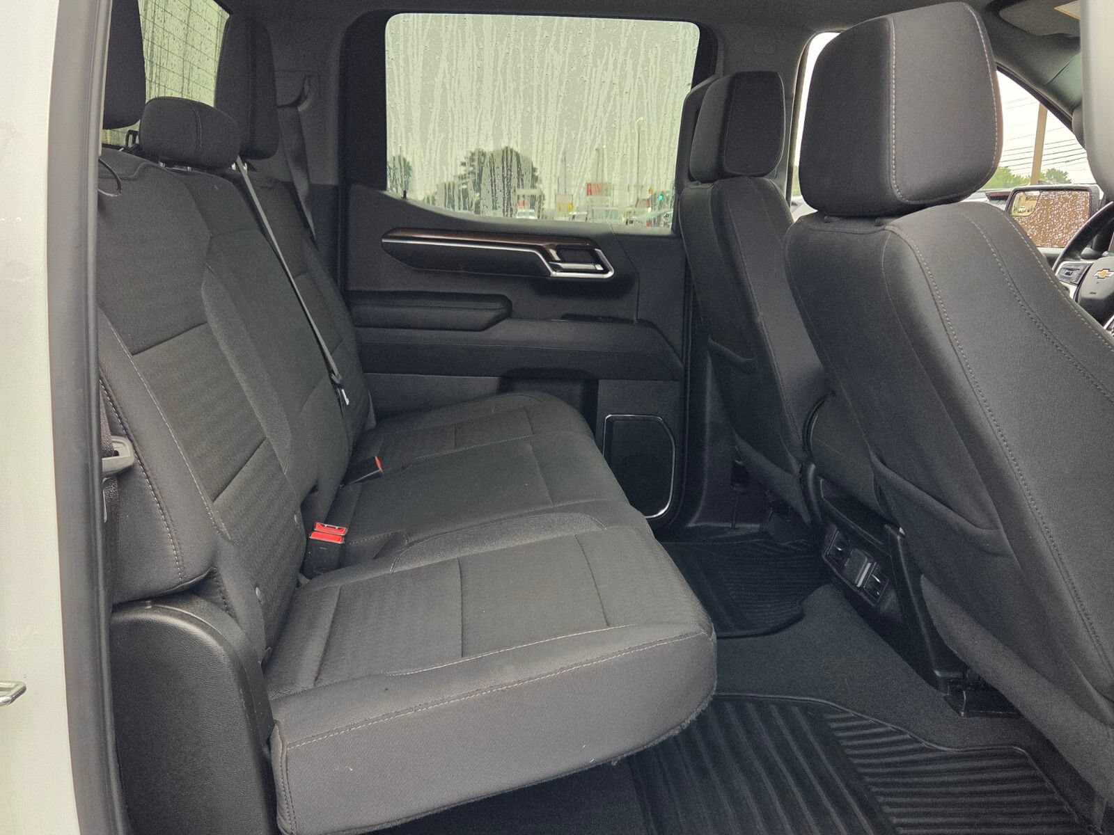 Used 2025 Chevrolet Silverado 1500 LT RWD image 15