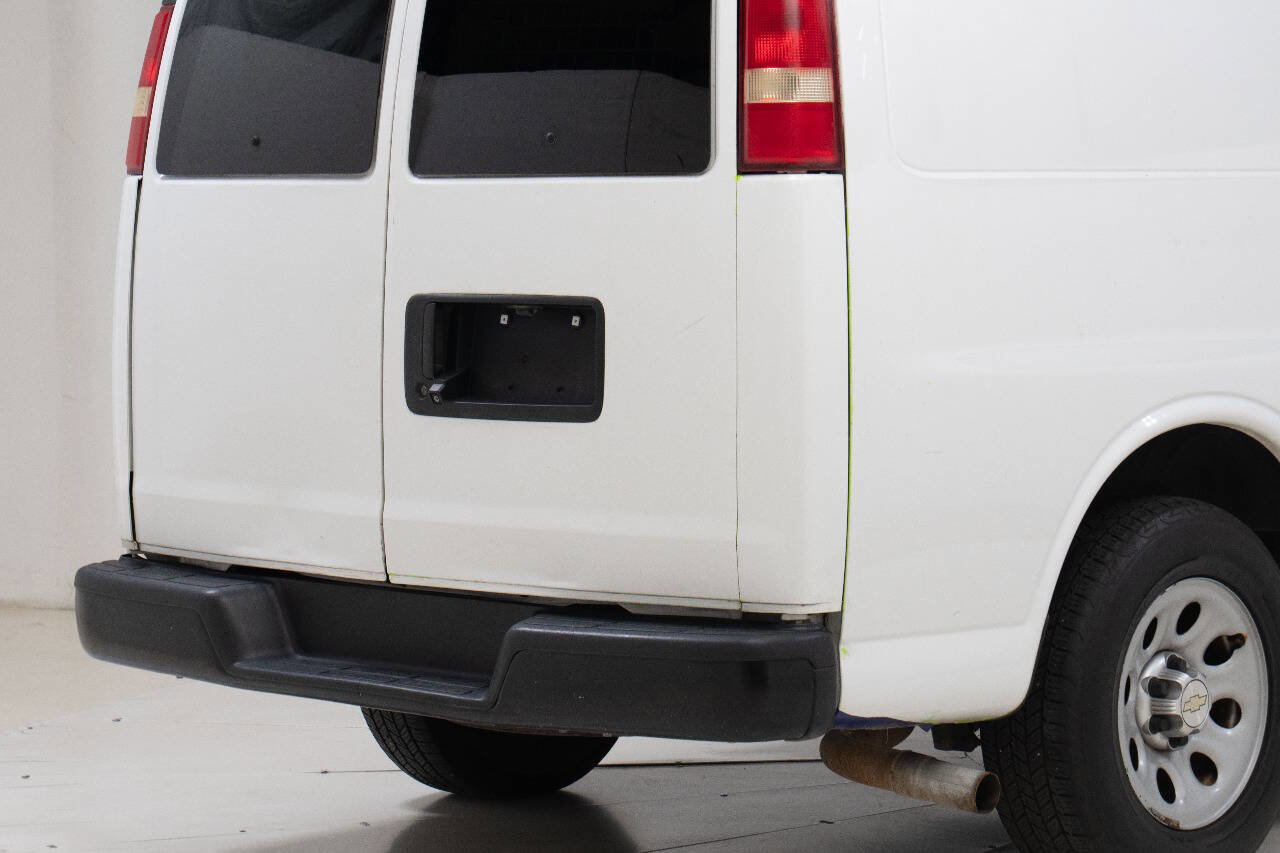 Used 2013 Chevrolet Express 1500 image 16