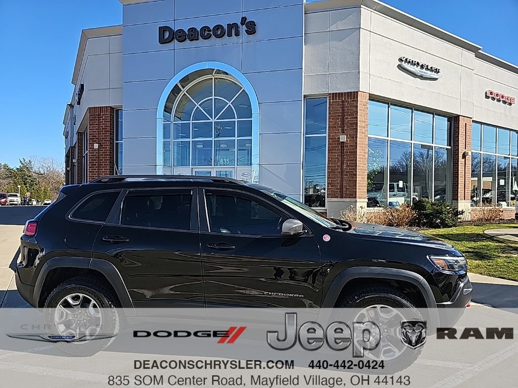Certified 2019 Jeep Cherokee Trailhawk w/ Comfort/Convenience Group image 1